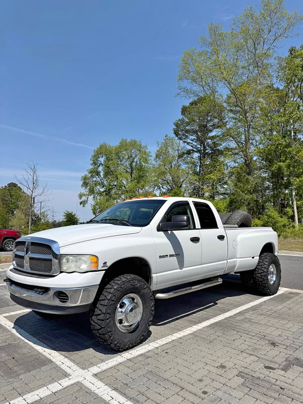 2003 Dodge Ram 3500 Crew Cab - ST Pickup 4D 8 ft