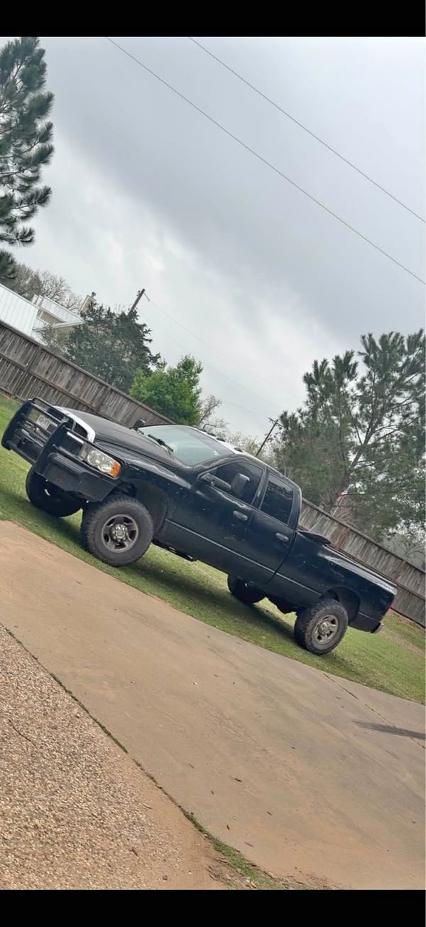 2003 Dodge Ram 2500 Quad Cab - SLT Pickup 4D 8 ft