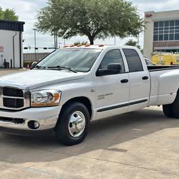 2006 Dodge 6 speed manual !! ram 3500 dually 2wd drw 5.9l cummins diesel