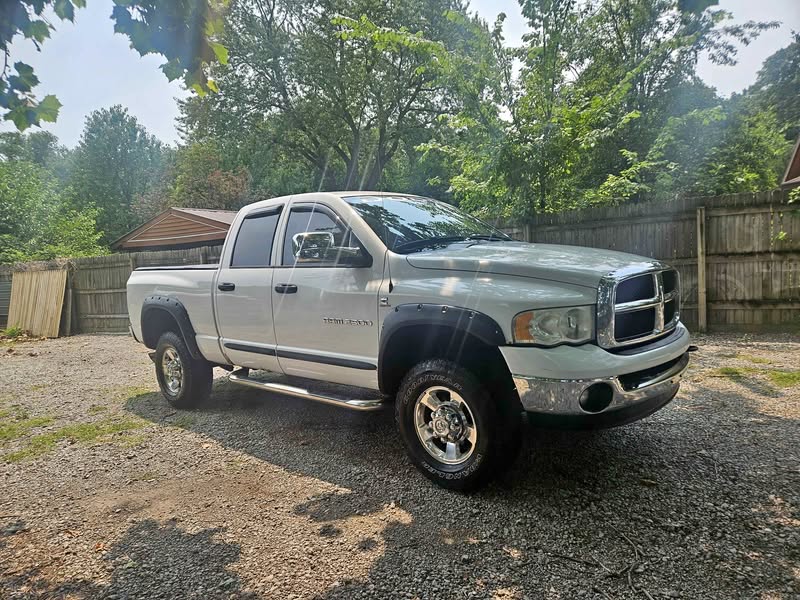 2005 Dodge Ram 2500 Club Cab - Short Bed