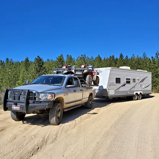 2007 Dodge Ram 2500 Quad Cab SLT Pickup 4D 8 ft