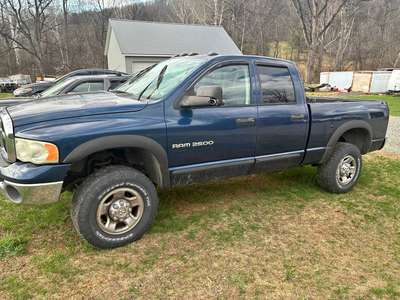 2003 Dodge Ram 2500 Crew Cab - SLT Pickup 4D 6 1\/3 ft