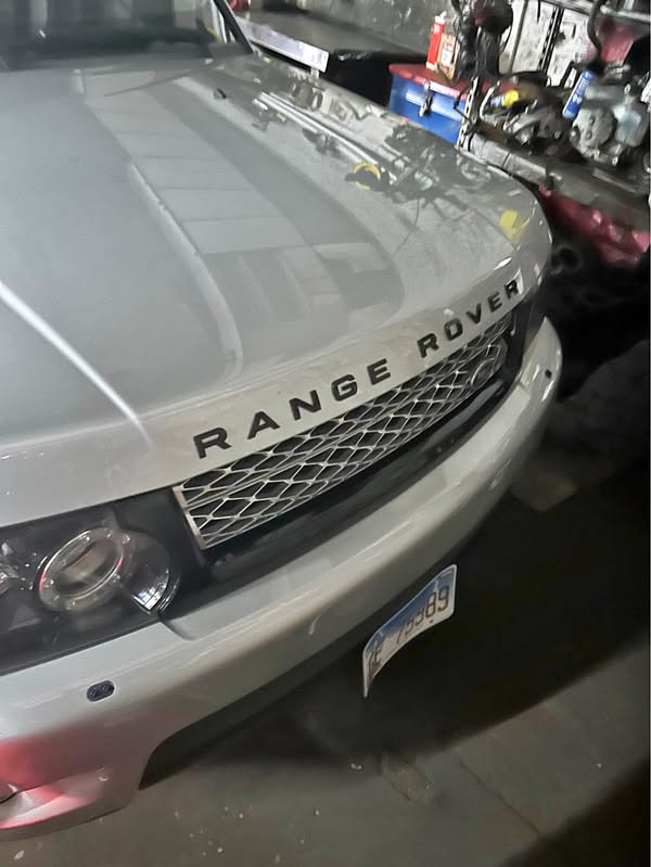 2013 Land Rover Range Rover Sport - HSE Lux Sport Utility 4D