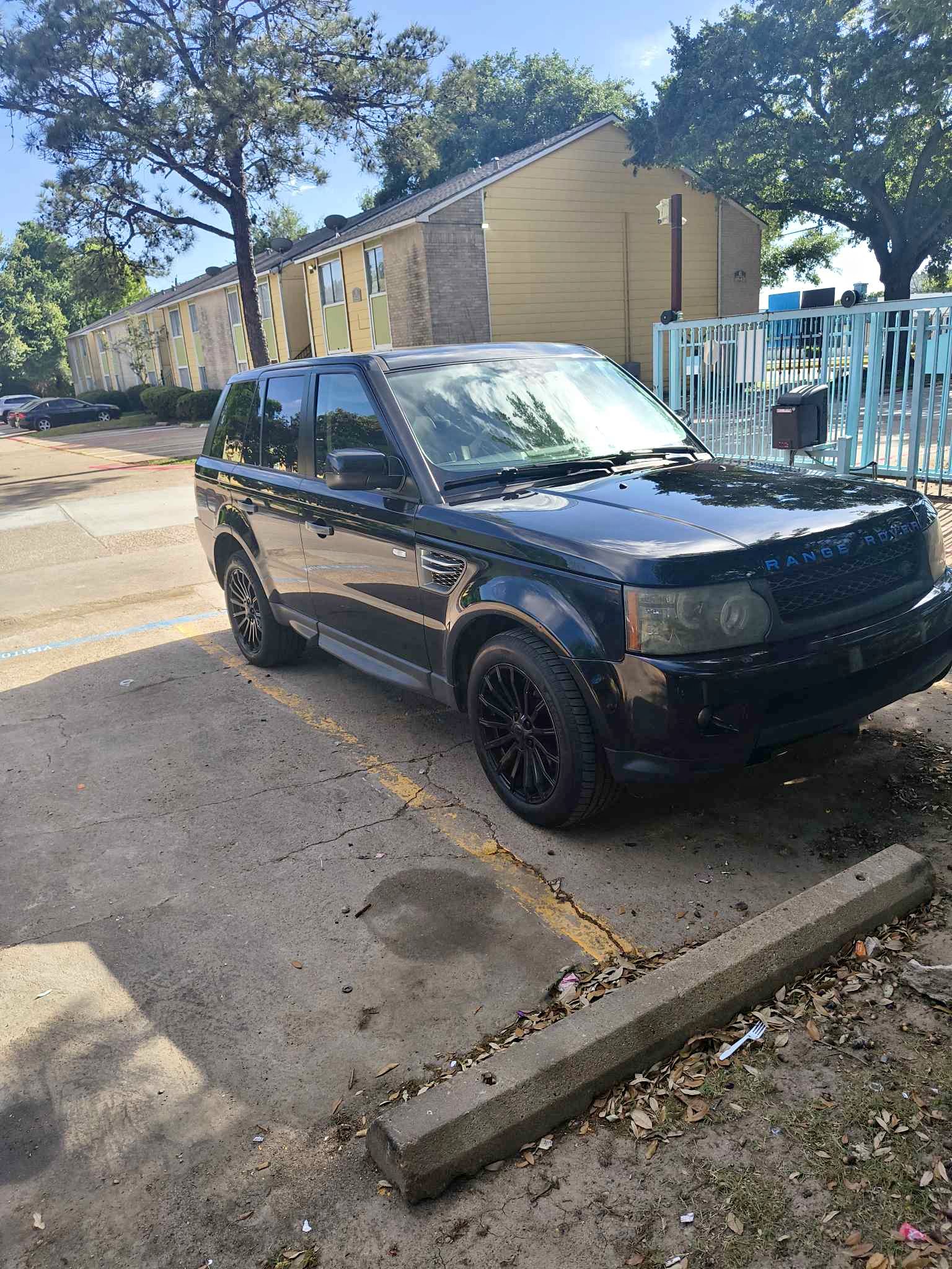 2011 Land Rover Range Rover Sport - HSE Lux Sport Utility 4D