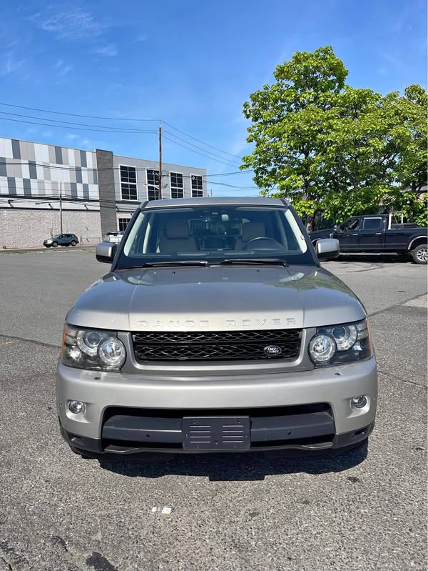 2010 Land Rover Range Rover Sport - HSE Lux Sport Utility 4D