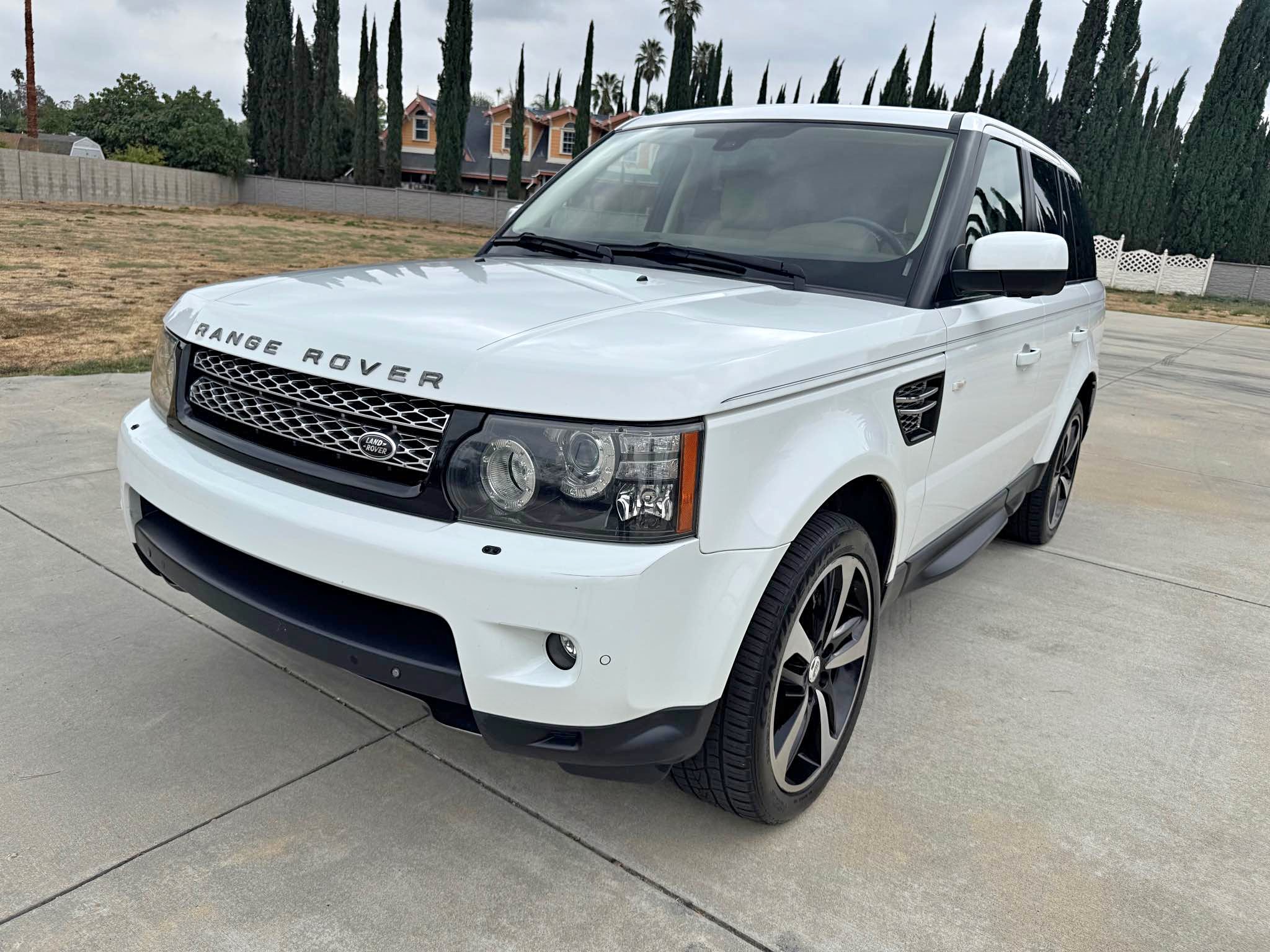 2013 Land Rover Range Rover Sport - HSE Lux Sport Utility 4D