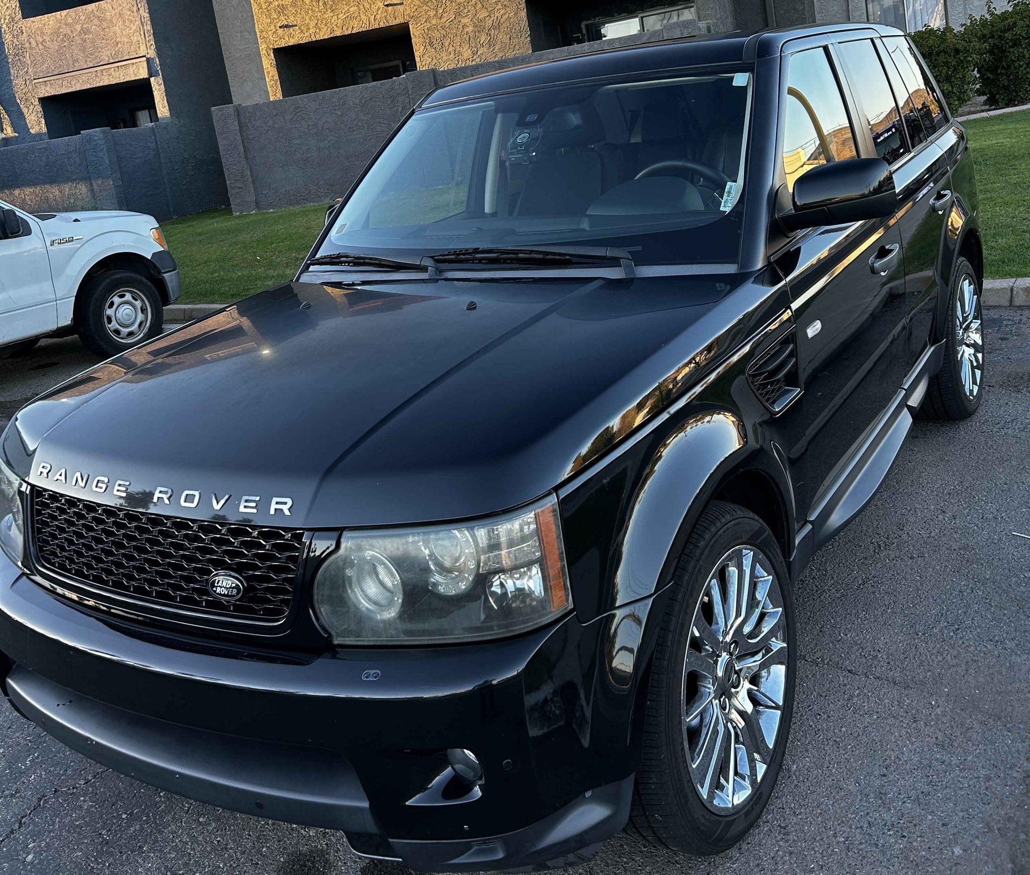 2010 Land Rover Range Rover Sport - HSE Lux Sport Utility 4D