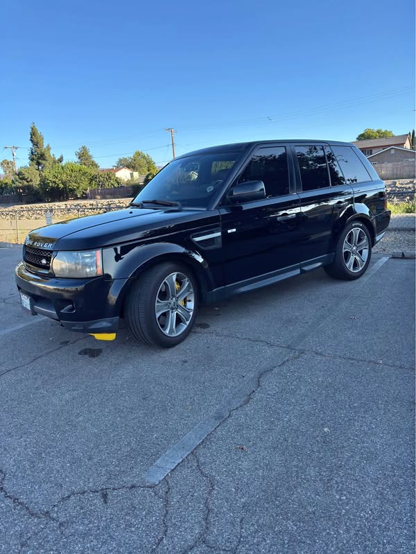 2010 Land Rover Range Rover Sport - Supercharged Dynamic Sport Utility 4D