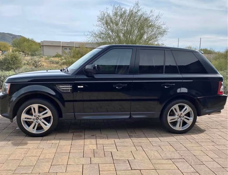 2013 Land Rover Range Rover Sport - HSE Lux Sport Utility 4D