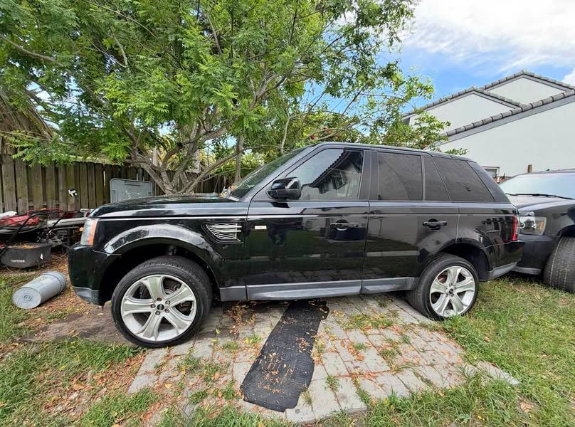 2012 Land Rover Range Rover Sport - HSE Lux Sport Utility 4D
