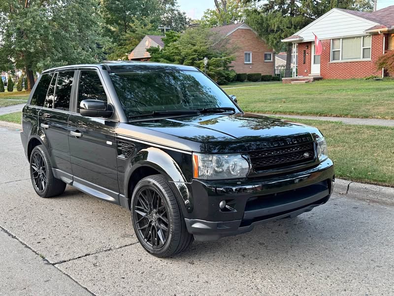 2011 Land Rover Range Rover Sport - HSE Dynamic Sport Utility 4D