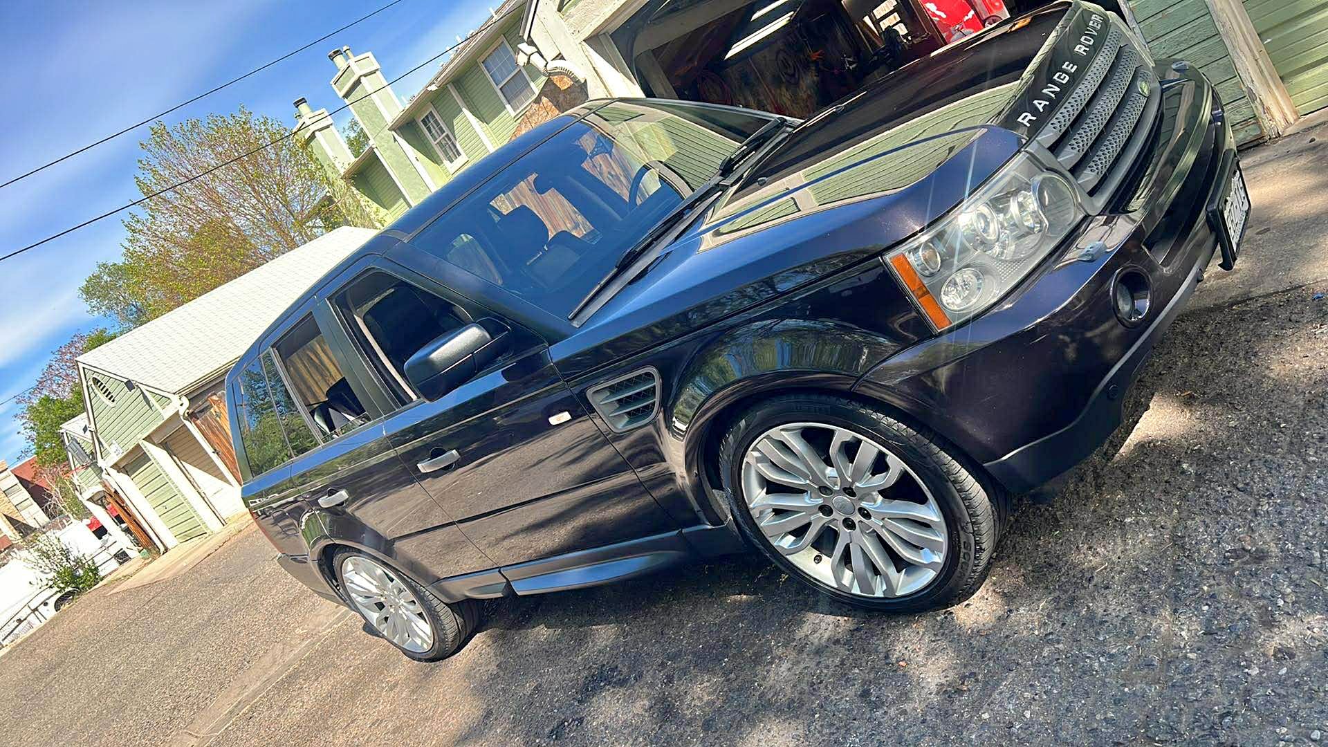 2009 Land Rover Range Rover Sport - SVR Sport Utility 4D