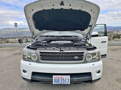 2011 Land Rover Range Rover Sport - HSE Sport Utility 4D