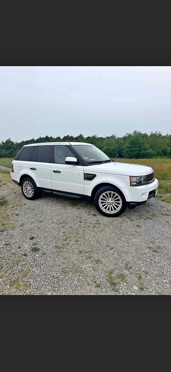 2011 Land Rover Range Rover Sport - HSE Sport Utility 4D