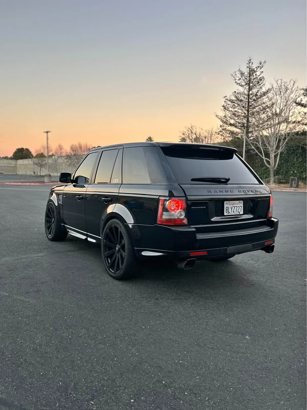 2012 Land Rover Range Rover Sport - HSE Sport Utility 4D