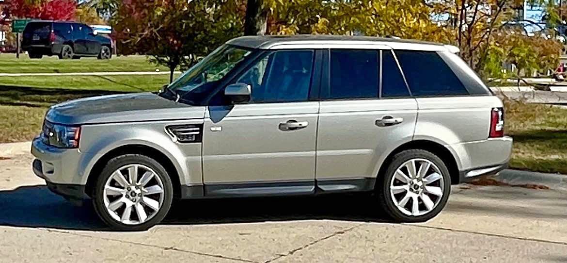 2013 Land Rover Range Rover Sport - HSE Lux Sport Utility 4D