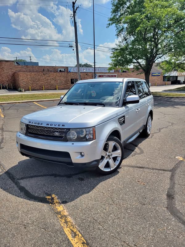 2012 Land Rover Range Rover Sport - HSE Lux Sport Utility 4D