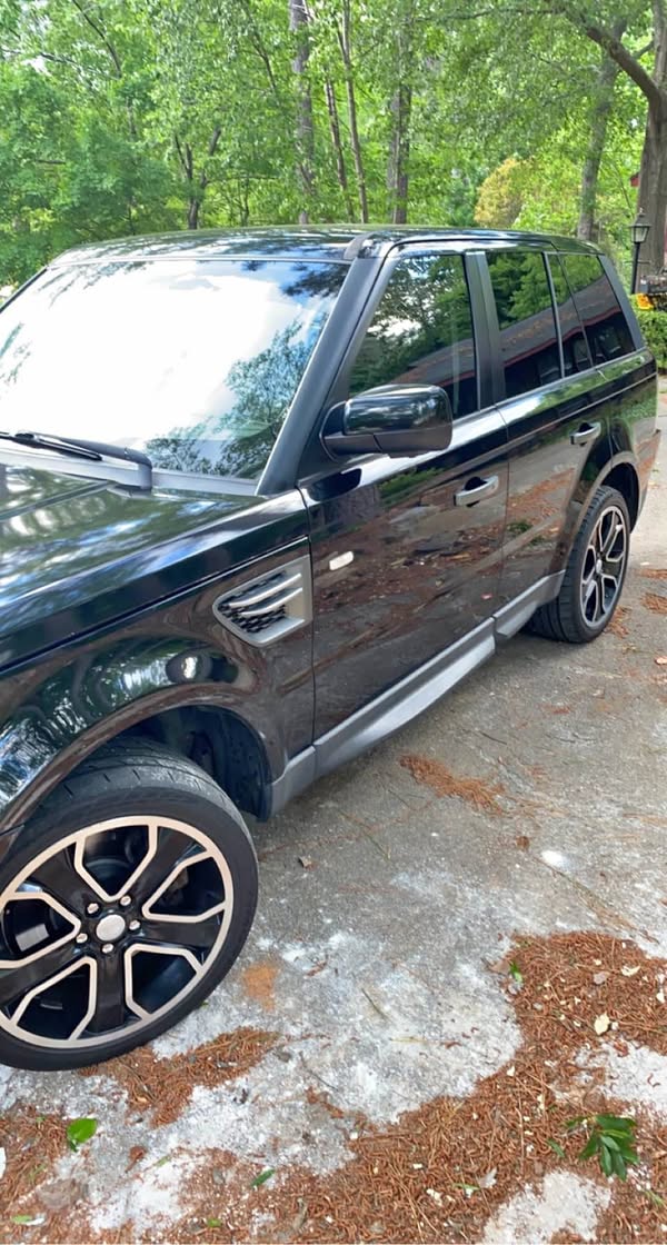 2011 Land Rover Range Rover Sport - HSE Lux Sport Utility 4D