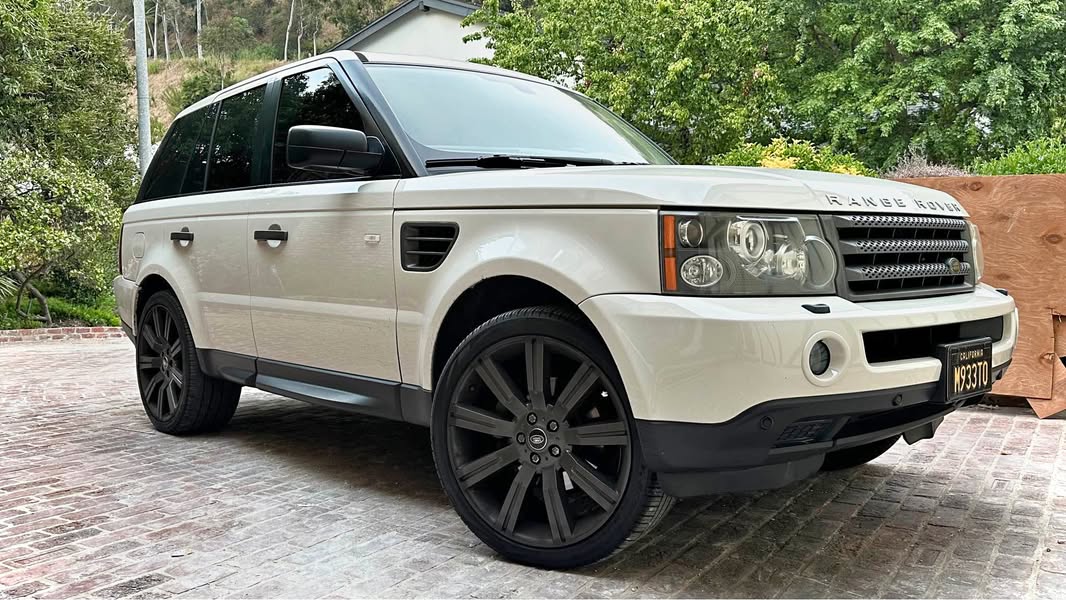 2009 Land Rover Range Rover Sport - HSE Sport Utility 4D
