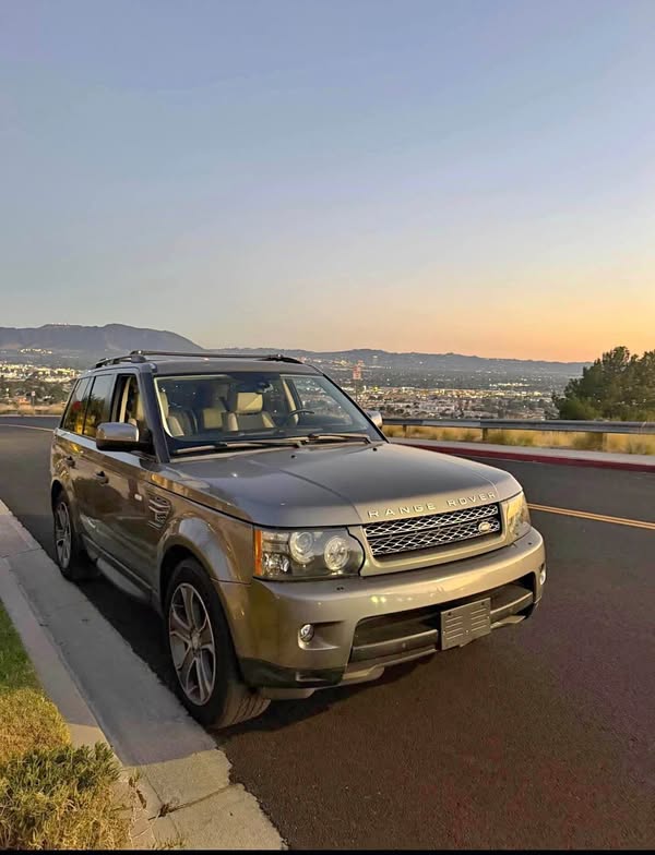 2010 Land Rover Range Rover Sport - Supercharged Dynamic Limited Edition Sport Utility 4D