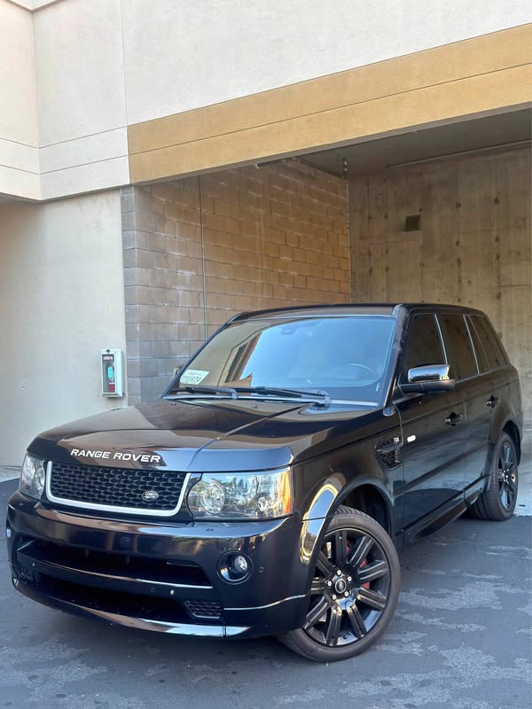 2013 Land Rover Range Rover Sport - Supercharged Sport Utility 4D