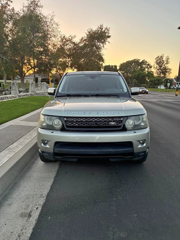 2013 Land Rover Range Rover Sport - HSE Lux Sport Utility 4D