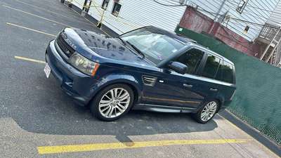 2011 Land Rover Range Rover Sport - HSE Sport Utility 4D