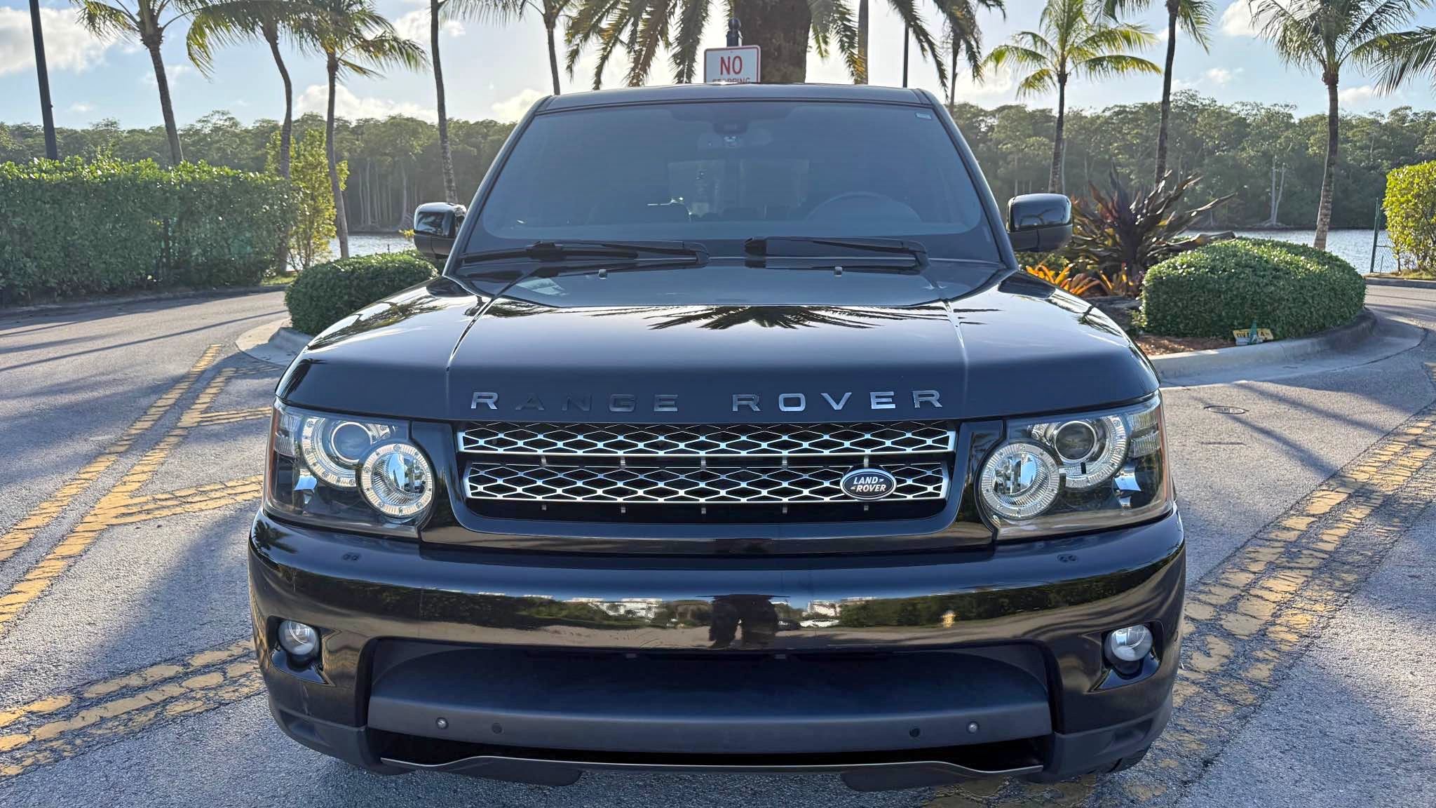 2013 Land Rover Range Rover Sport - HSE Lux Sport Utility 4D