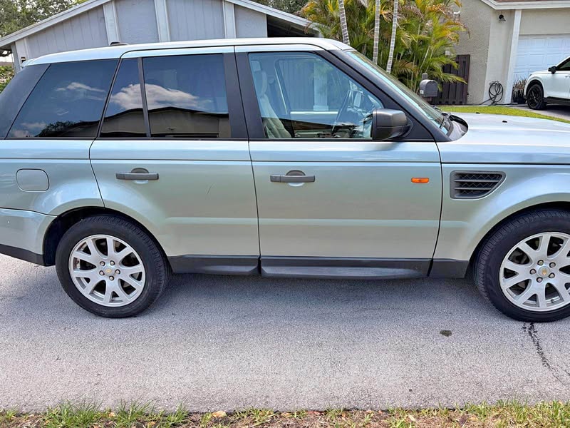 2008 Land Rover Range Rover Sport - HSE Sport Utility 4D