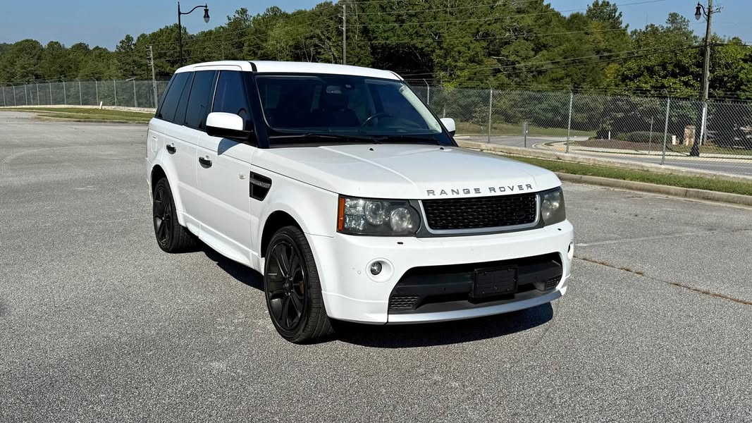 2011 Land Rover Range Rover Sport - HSE Lux Sport Utility 4D