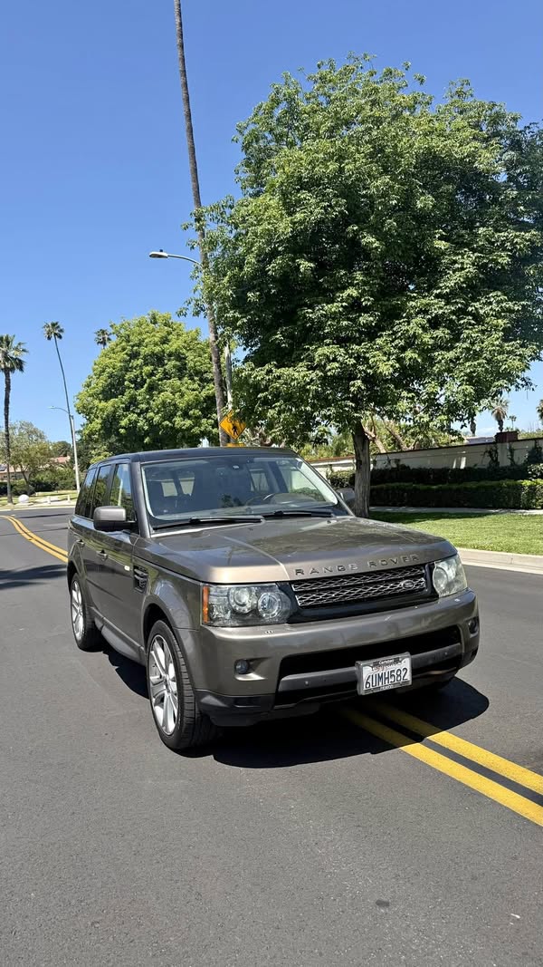 2012 Land Rover Range Rover Sport - HSE Lux Sport Utility 4D