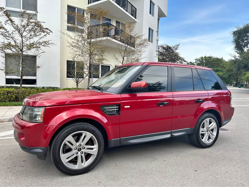 2013 Land Rover Range Rover Sport - HSE Lux Sport Utility 4D