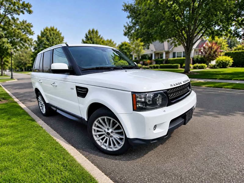 2013 Land Rover Range Rover Sport - HSE Silver Edition Sport Utility 4D