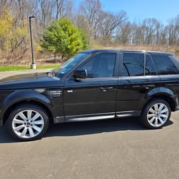 2013 Land Rover Range Rover Sport HSE Luxury