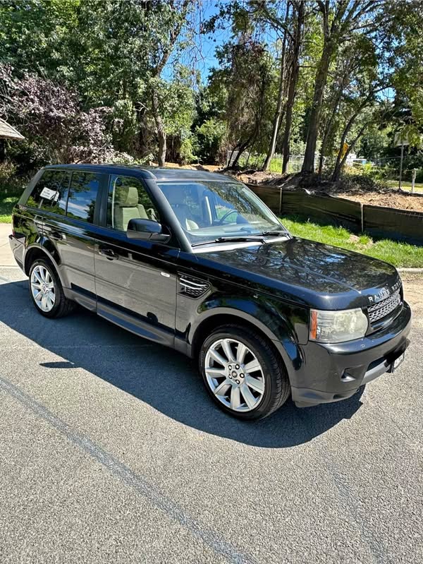 2013 Land Rover Range Rover Sport - HSE Sport Utility 4D