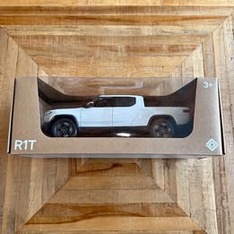 2024 Rivian R1T - Adventure Pickup 4D 4 1\/2 ft