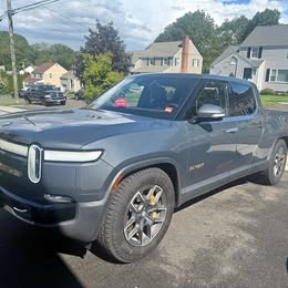 2022 Rivian R1T - Quad Motor