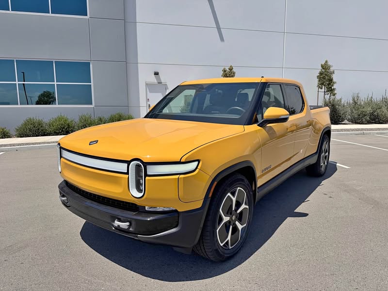 2023 Rivian R1T - Adventure Pickup 4D 4 1\/2 ft