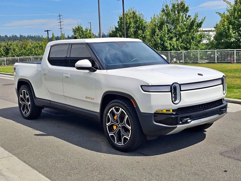 2022 Rivian R1T Adventure