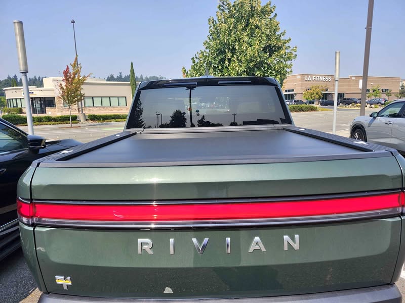 2023 Rivian R1T - Adventure Pickup 4D 4 1\/2 ft
