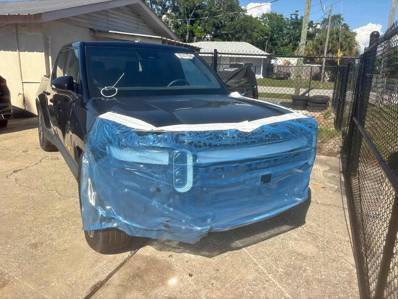 2023 Rivian R1T - Adventure Pickup 4D 4 1\/2 ft