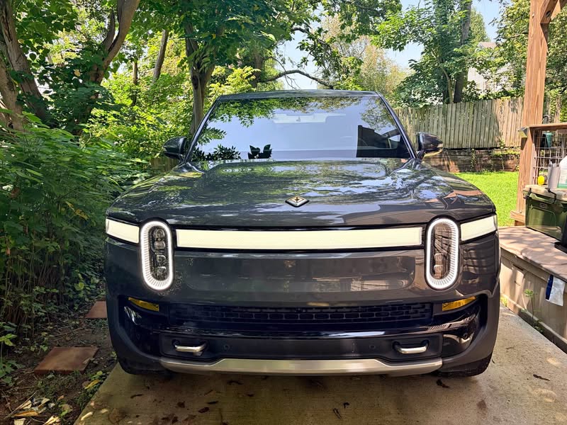 2022 Rivian R1T - Launch Edition Pickup 4D 4 1\/2 ft