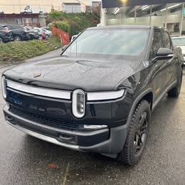 2023 Rivian r1t adventure 32.2k miles