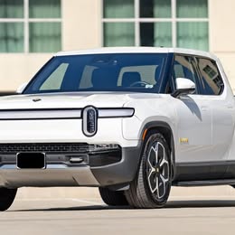 2023  Rivian  R1T Adventure