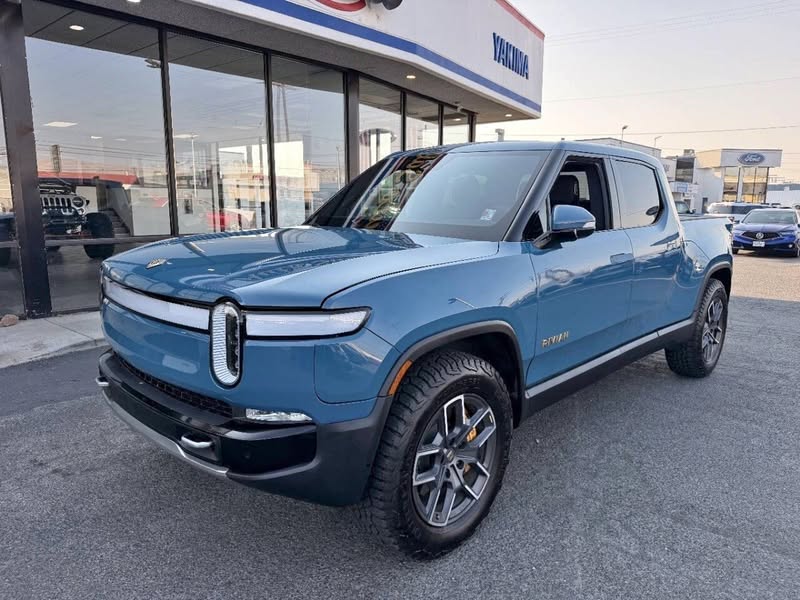 2022 Rivian R1T Adventure  4dr Crew Cab 4.5 ft. SB
