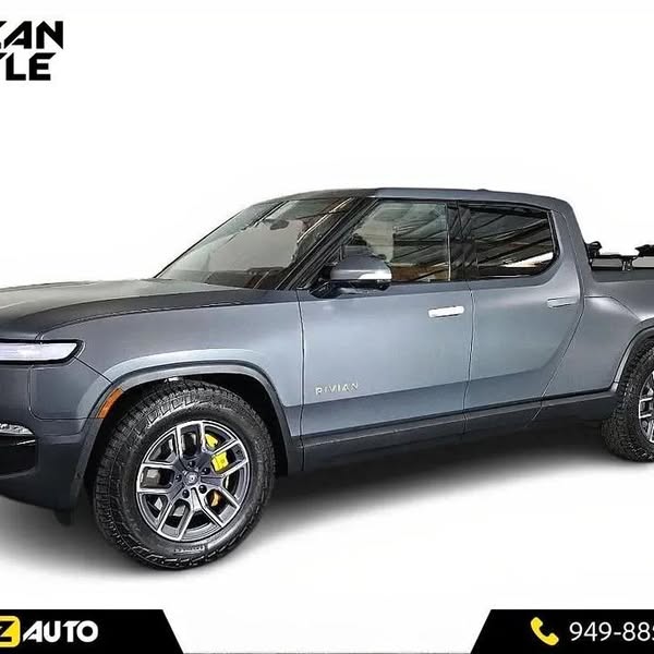 2024 Rivian R1T Quad Large Pickup 4D 4 1\/2 ft