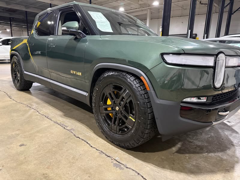 2023 Rivian r1t adventure
