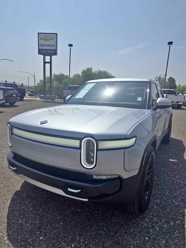 2023 Rivian R1T - Adventure Pickup 4D 4 1\/2 ft