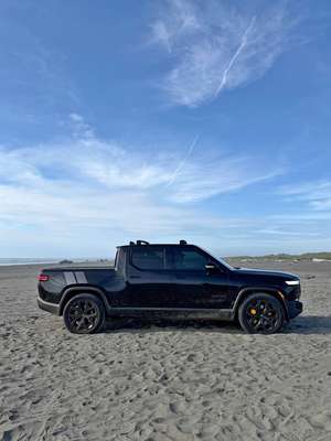 2023 Rivian R1T - Adventure Pickup 4D 4 1\/2 ft