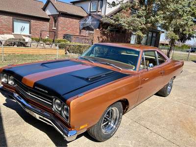 1969 Plymouth road runner - 2 tone brown